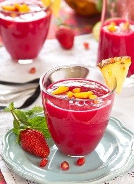 Beet Root Pineapple-Strawberry Smoothie